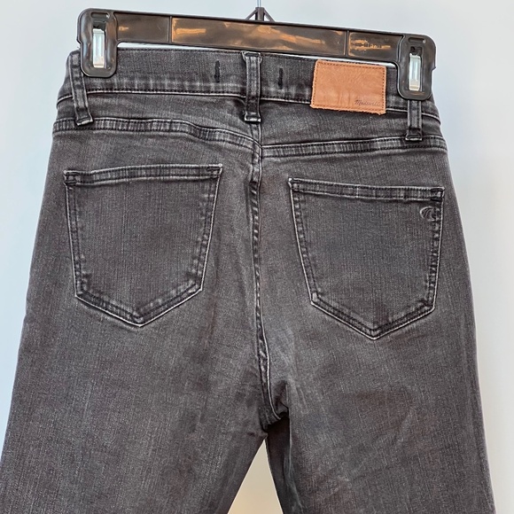 Madewell Denim - Madewell Skinny Skinny Jeans in Charcoal Gray, Size 26